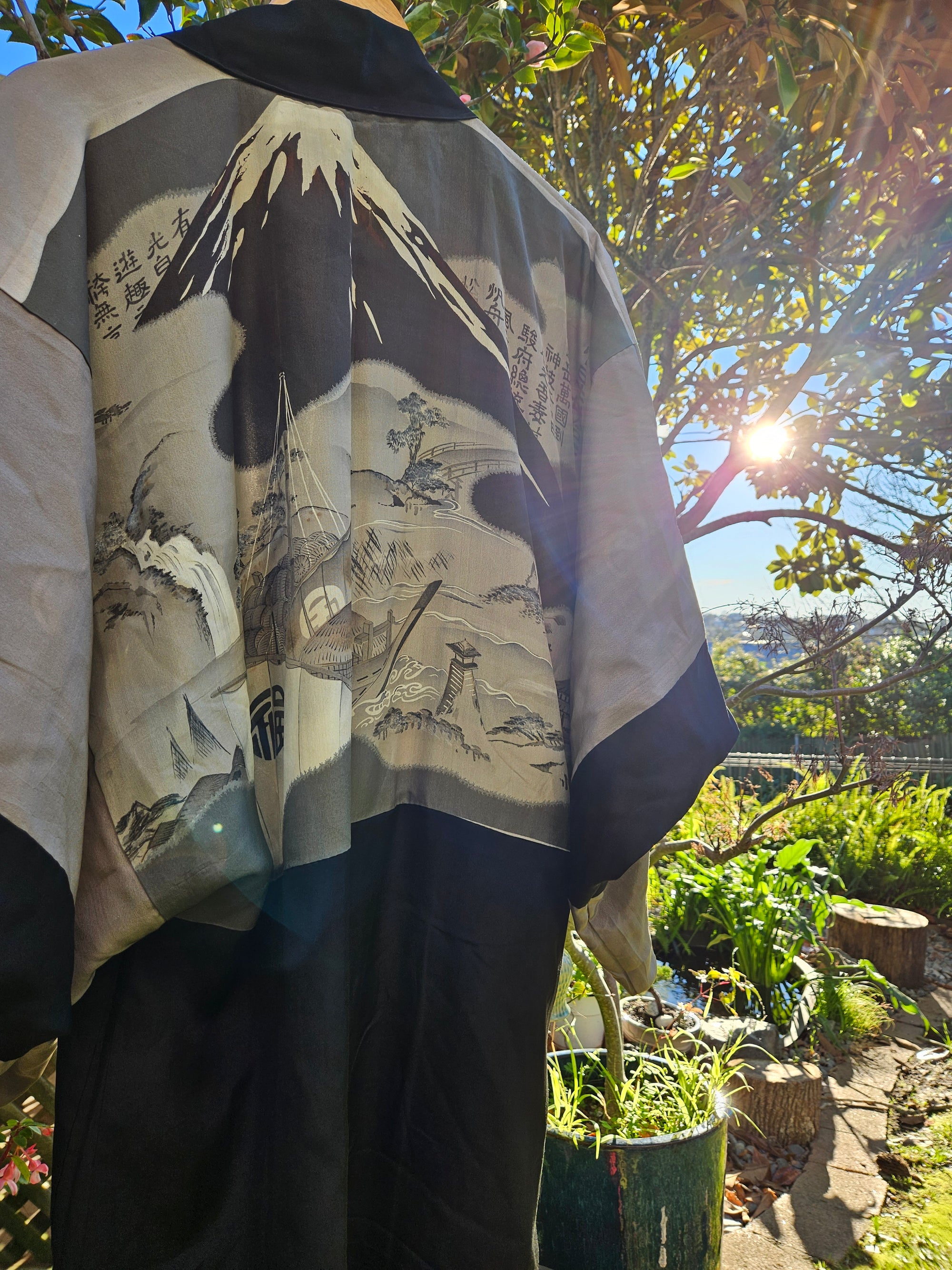 Black Silk with Scenic Mt. Fuji Lining - Men's Haori Jacket