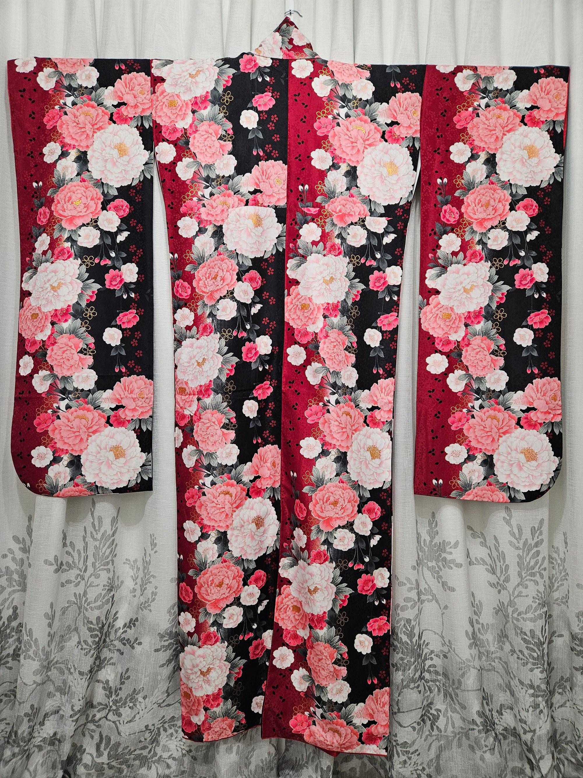 Black & Red Floral Uchikake - Bridal Kimono