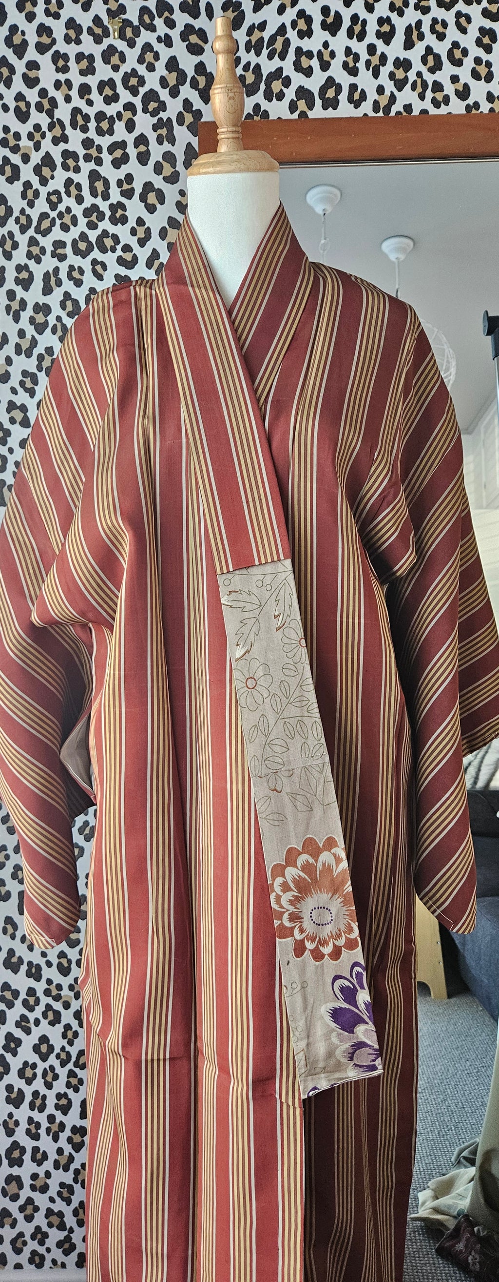 Plum and gold striped - silk Kimono