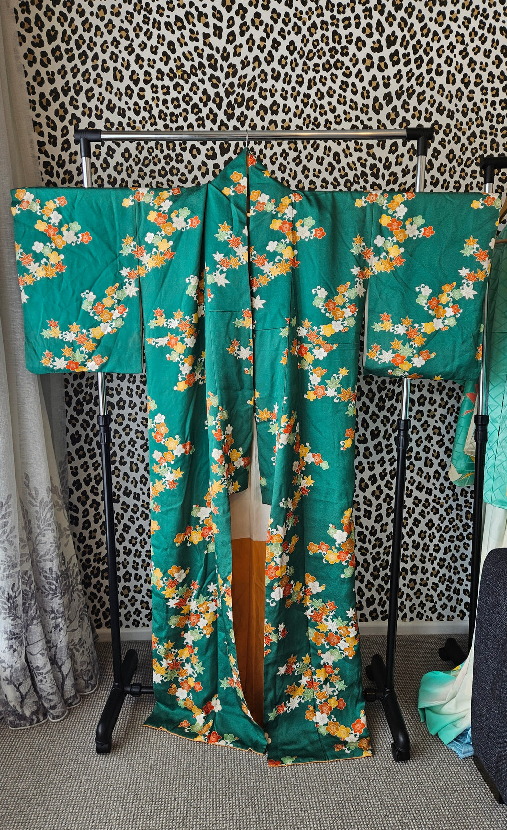 Emerald Autumn leaves - silk Kimono