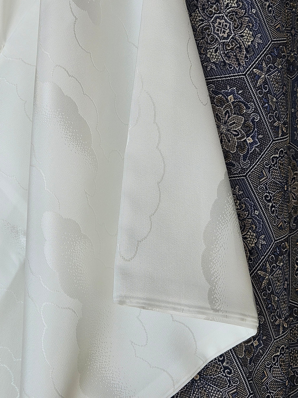 Under kimono -Cloudy Sky