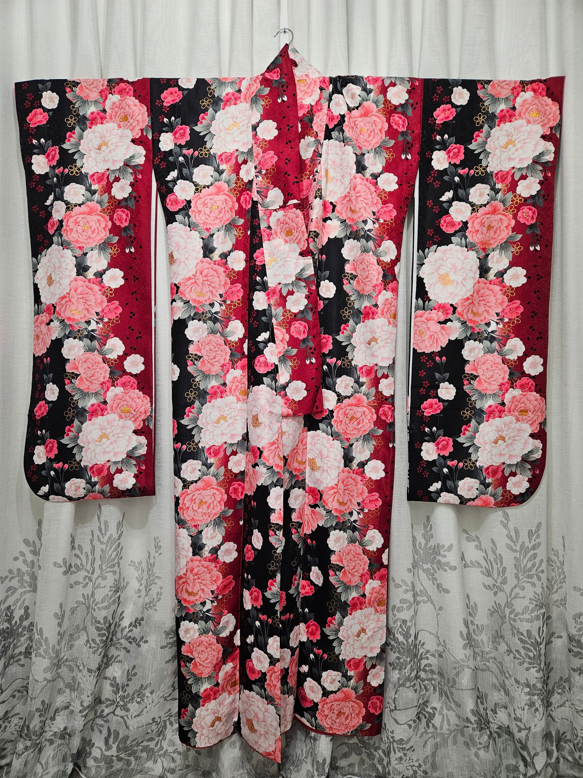 Black & Red Floral Uchikake - Bridal Kimono